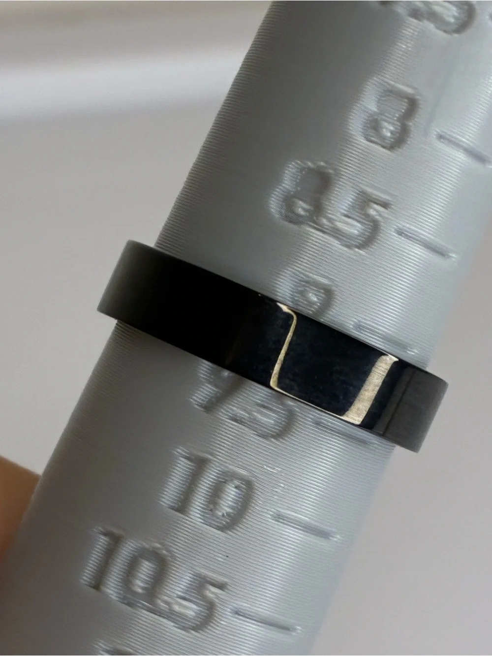Vintage Black and Gold Plaque Ring - Size 9